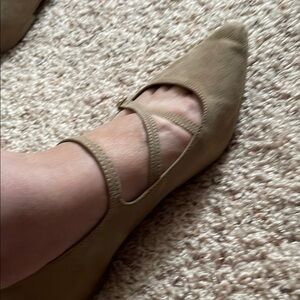 Suede surface Tan 7M Flats point toe, adjustable straps with buckles